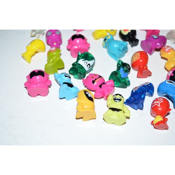 Gogo's Crazy Bones  Lot Assorted figures toys Magic Box - Picture 7 of 11